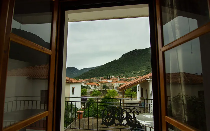 Karinia Home - Image 1
