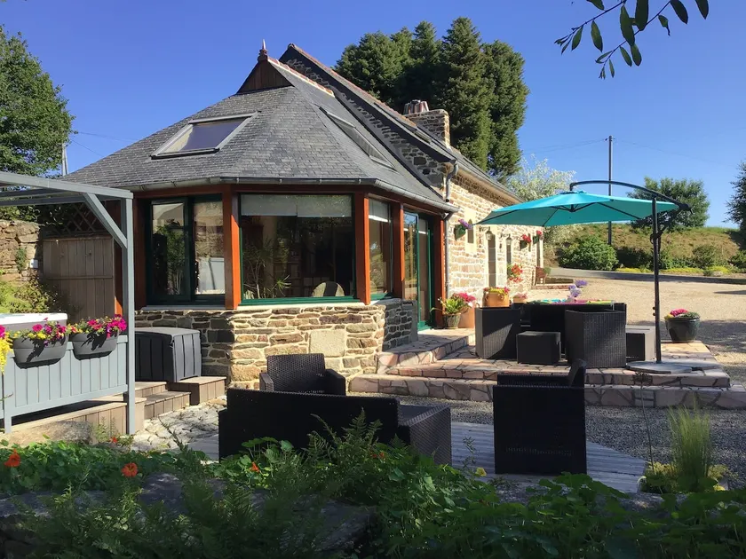 Bay of Morlaix House surrounded by nature, with HOT TUB - Image 1