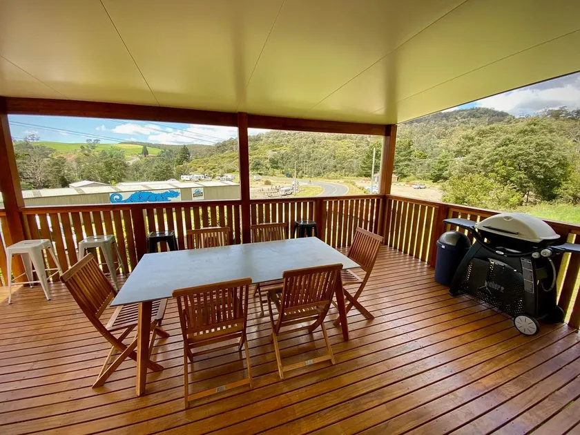 Trailhead House Derby opposite the Pump Track - Image 1