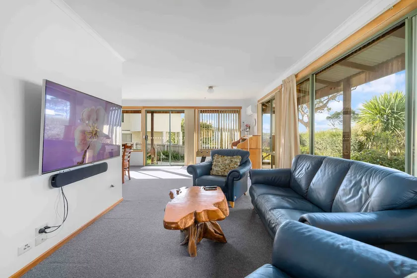 Cozy Holiday Home close to Beaches,CBD - Image 1