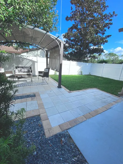 Cheerful 1 bedroom guest suite with pool and yard - Image 1