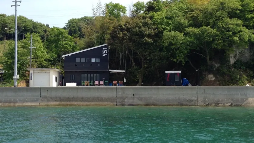 The sea is right in front of you! Private rental cottage on the island - Image 1