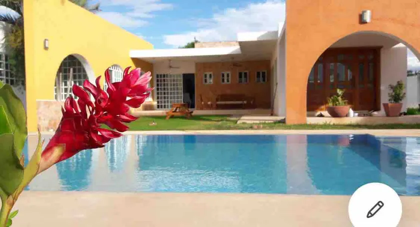 Casa Chichí Suarez - Image 1