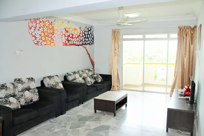 Cozy and Relaxing at Ocean View Resort - Image 1
