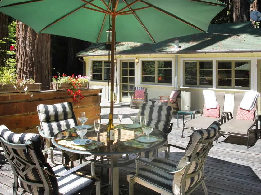 EASY DAYS Hot Tub Woodstove Big Deck Guerneville - Image 1