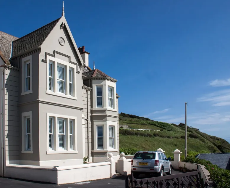 Southcliff House - Image 1