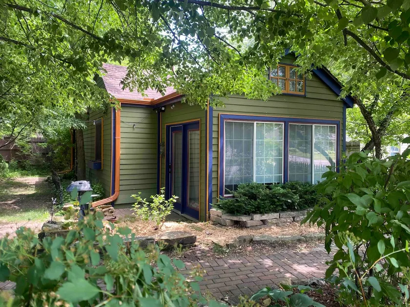 The Cottage - Image 1