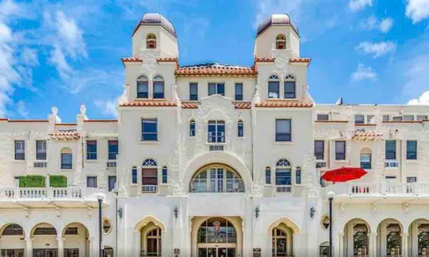 Romantic studio in Palm Beach with free parking - Image 1