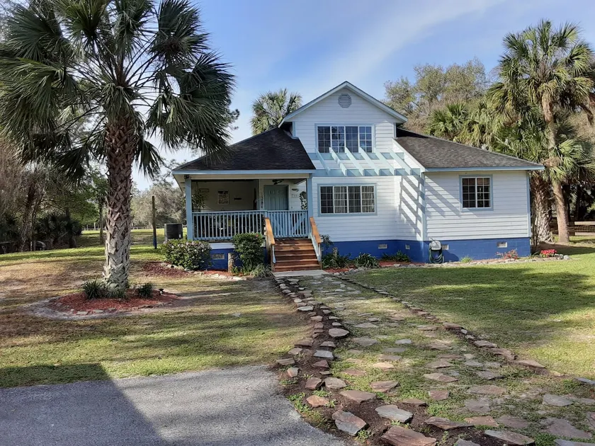 Nature Coast Getaway - Image 1