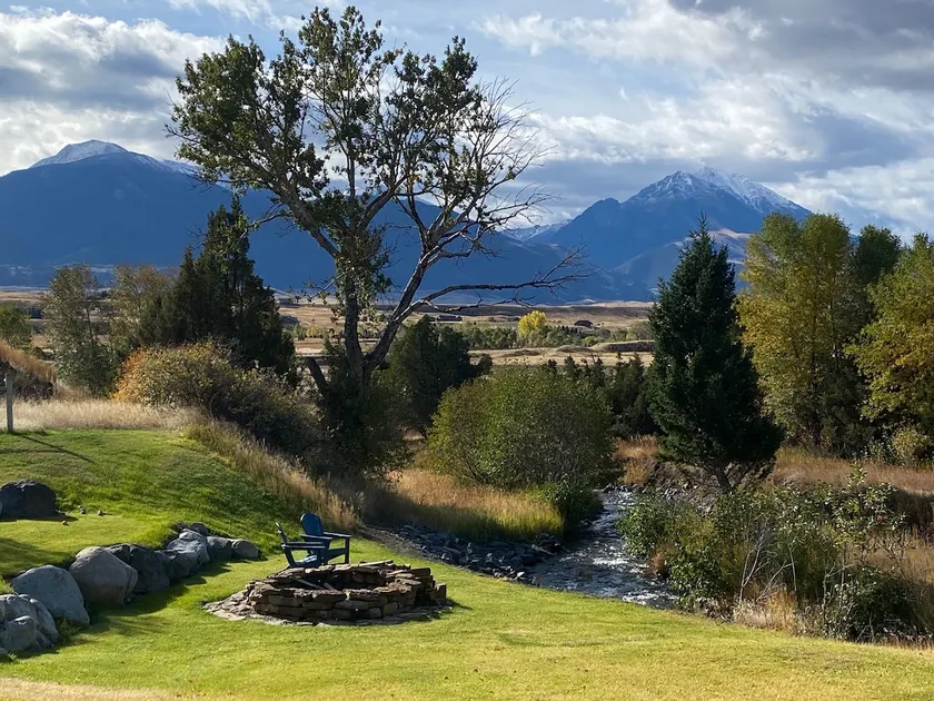 *Country Paradise*Home Near Chico and Yellowstone - Image 1