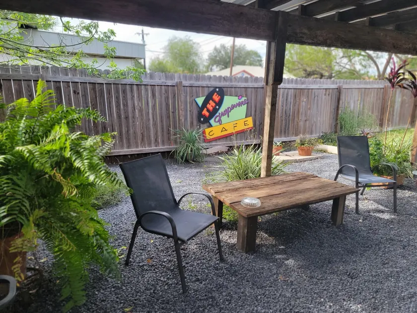 Artist Studio with nice private porch upgraded - Image 1