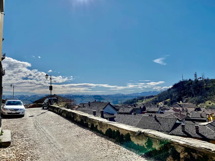 Casa Fer La Morra - Image 1