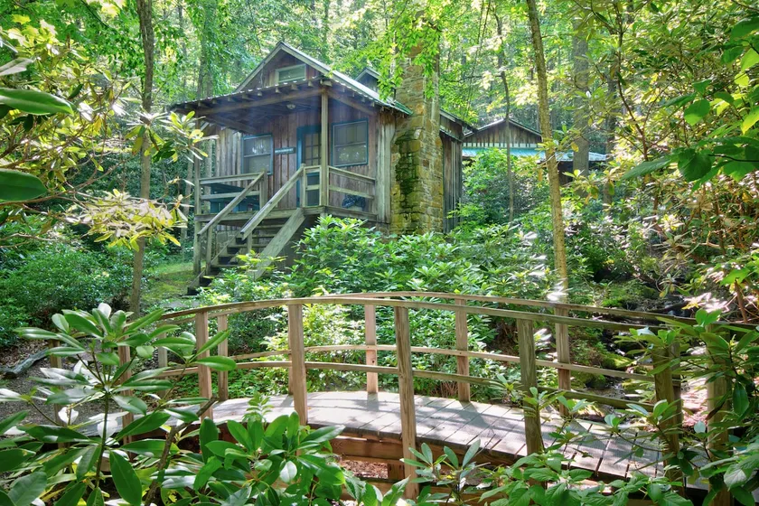 Birch Burrow- Charming Tiny Cabin for Two - Image 1