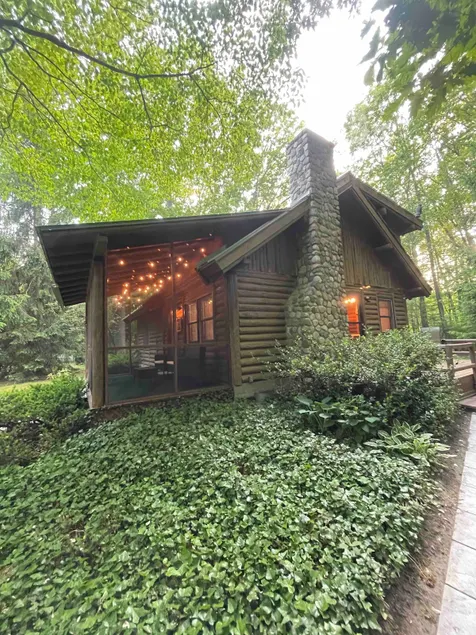  Secluded Log Cabin with trail to North Point County Park to the beach.   - Image 1