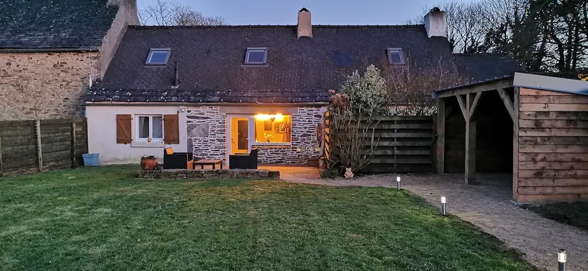 Petite maison dans les Monts d'Arrée TY COZ - Image 1