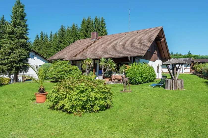 Modern Apartment in Gutenbach with Forest Nearby - Image 1