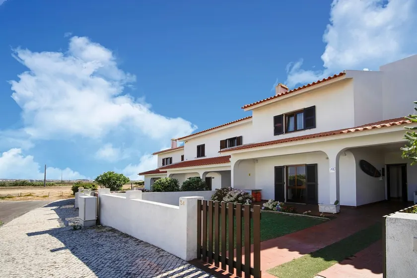 Holiday Home near Baleal Beach - Image 1