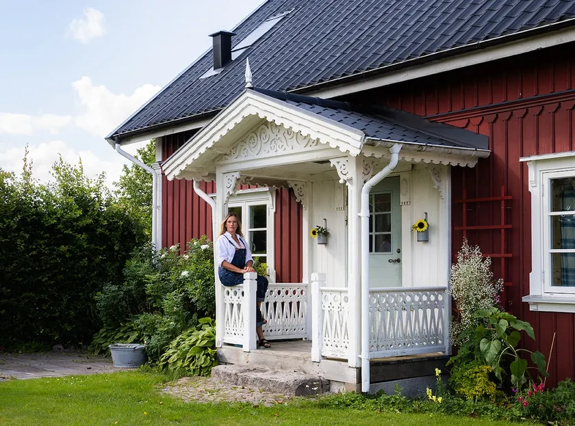 Fresh cottage in unique environment with private golf course. - Image 1