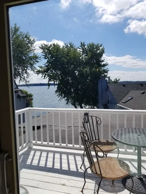 Waterfront Condo Excellent Views/Parking/Pier/Wifi - Image 1