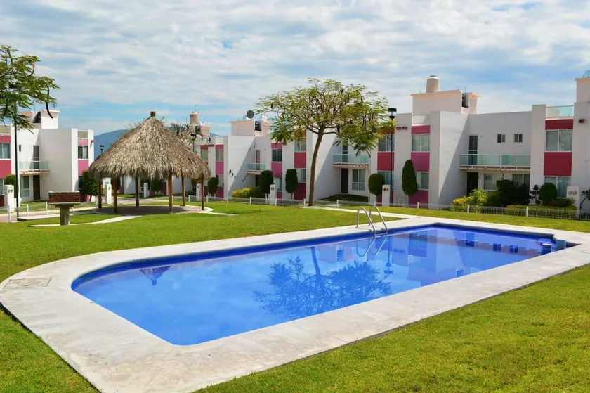 House in Tequesquitengo with Aqua Zone - Image 1