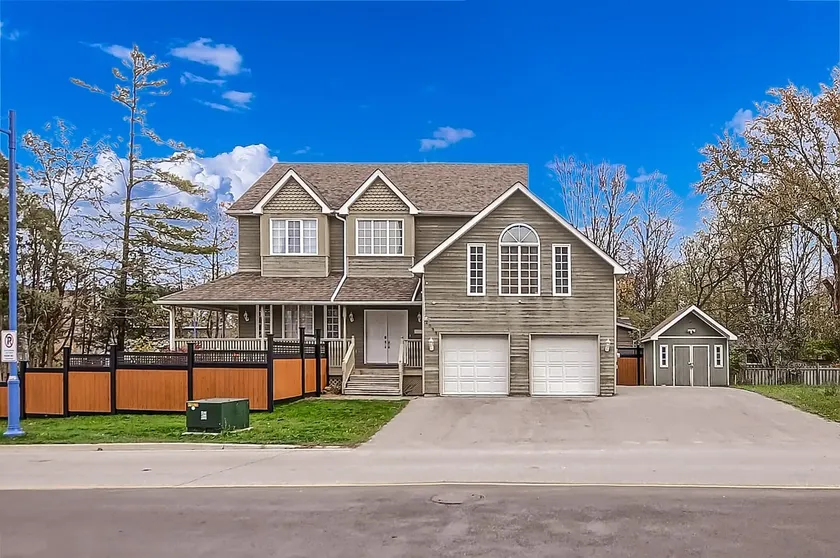6-Bed Home near Lake Simcoe & Innisfil Beach Park - Image 1