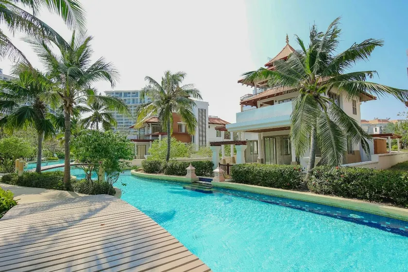 Luxury beachfront condo Huahin best view - Image 1