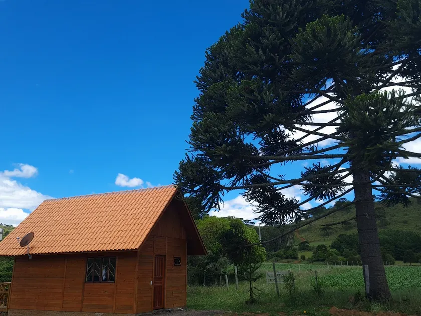Chalet Rota das Cachoeiras (View of the Mountains) - Image 1