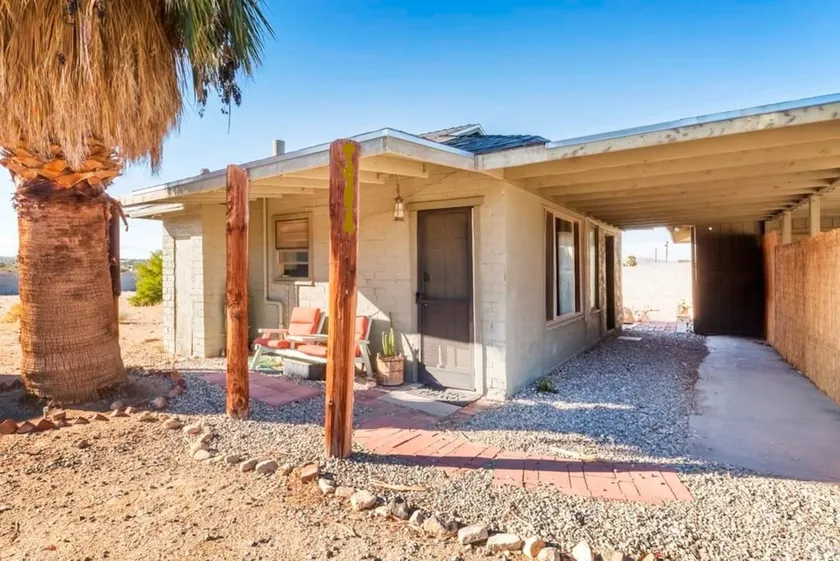 Imagine Cabins - Desert Writer's Retreat - Image 1