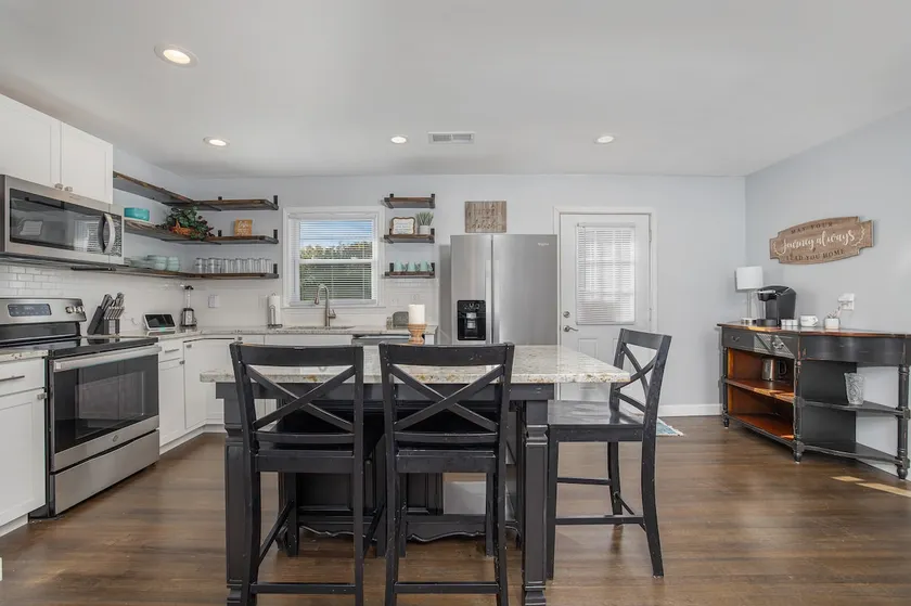 Spacious Matthews Getaway | Large Patio, Parking - Image 1