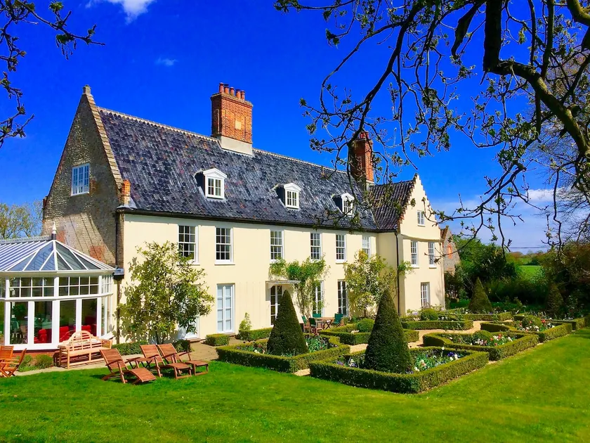 Swafield Hall - Image 1