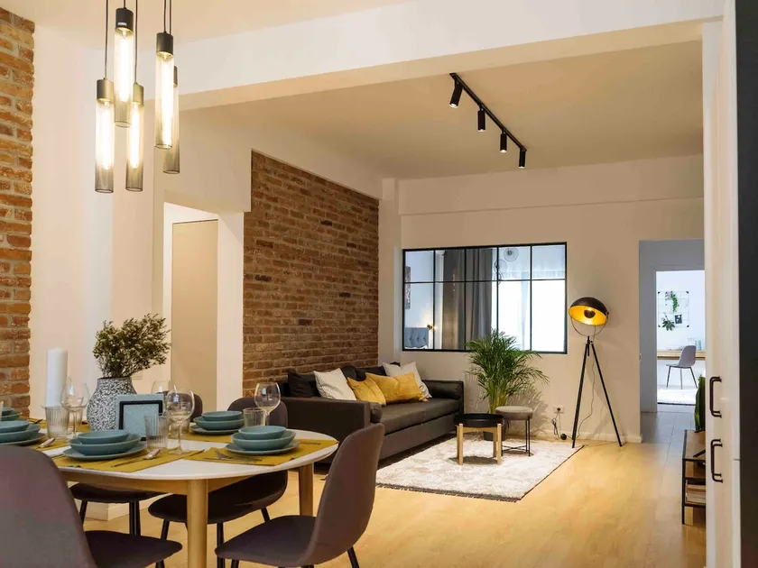 Bright 3BR Flat - Top Location - Green view balcony - Image 1