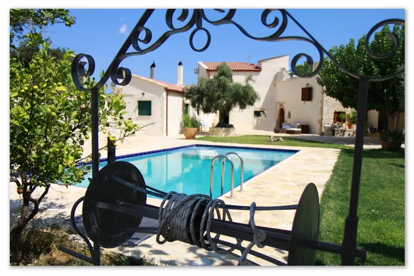 Filippou Villa - Living in Nature - Image 1
