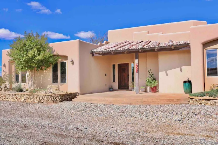 Southwestern Comfort Stay 2 - Image 1