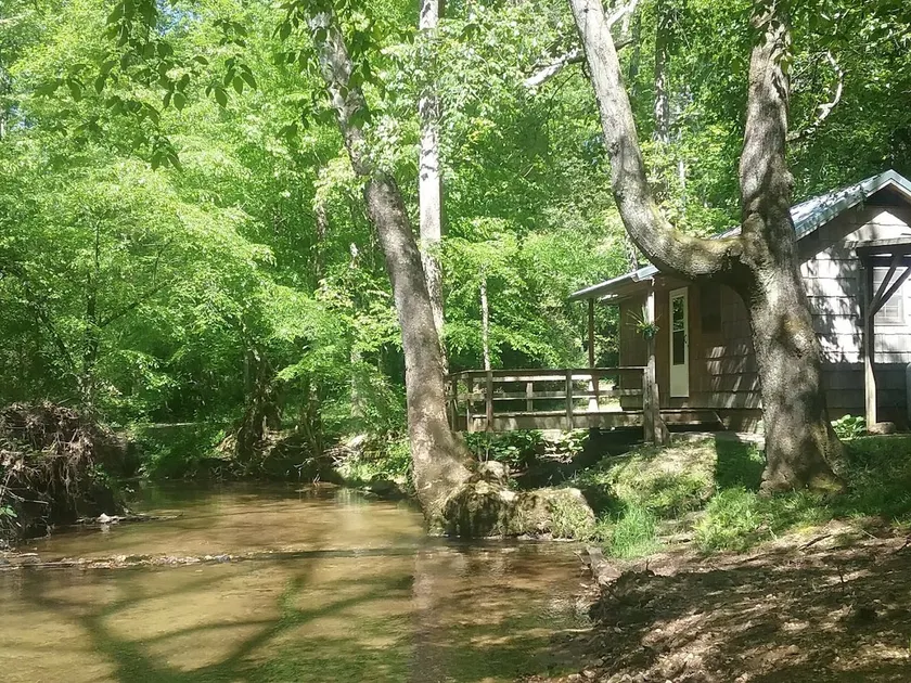 Rustic Creek side cabin (The Sugar Shack) - Image 1