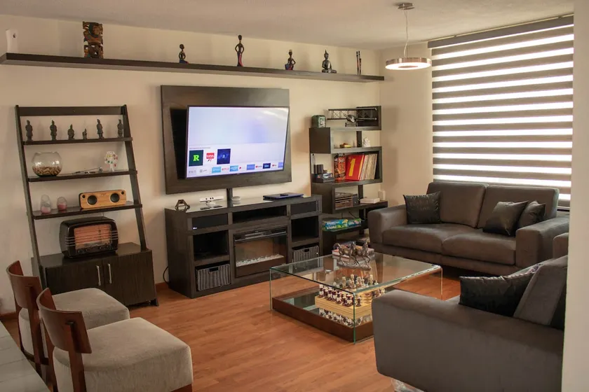 Elegant House in an Exclusive Area of Pachuca - Image 1