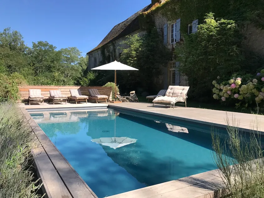 Riverside House with Heated Pool in the Lot Valley - Image 1