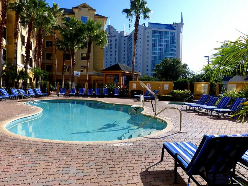 1 Bedroom Condo-Close to Universal Studios-Sleep 5 - Image 1