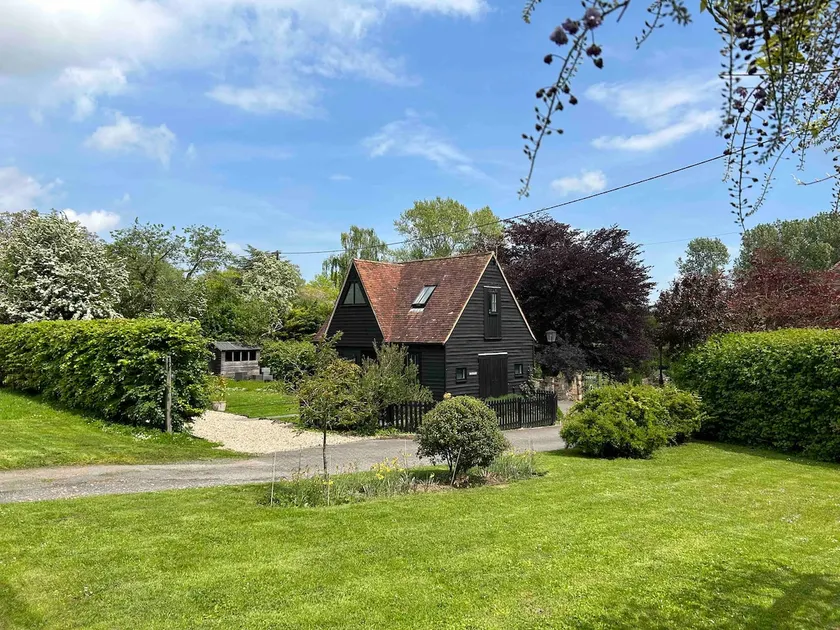 The Granary Cosy Rural Cottage - Image 1
