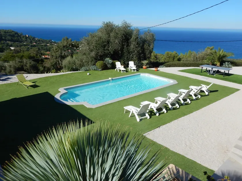 Fantastische neue Villa mit einem Pool mit Meerblick und einem luxuriösen Spa für bis zu 21 Personen - Image 1