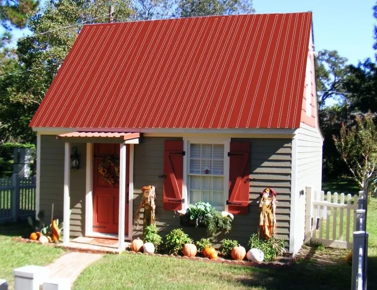 Antiquer's Cozy Self Contained Cottage - Image 1