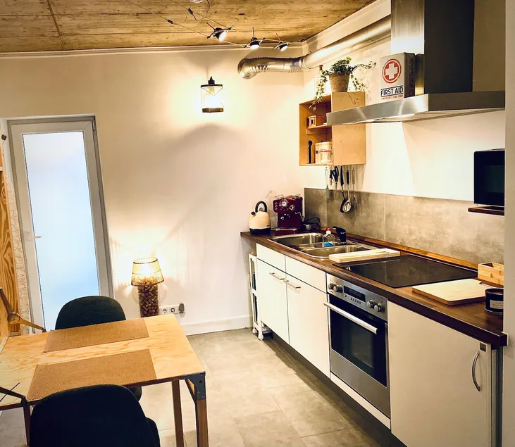 Fully equiped studio in Dommeldange free parking - Image 1