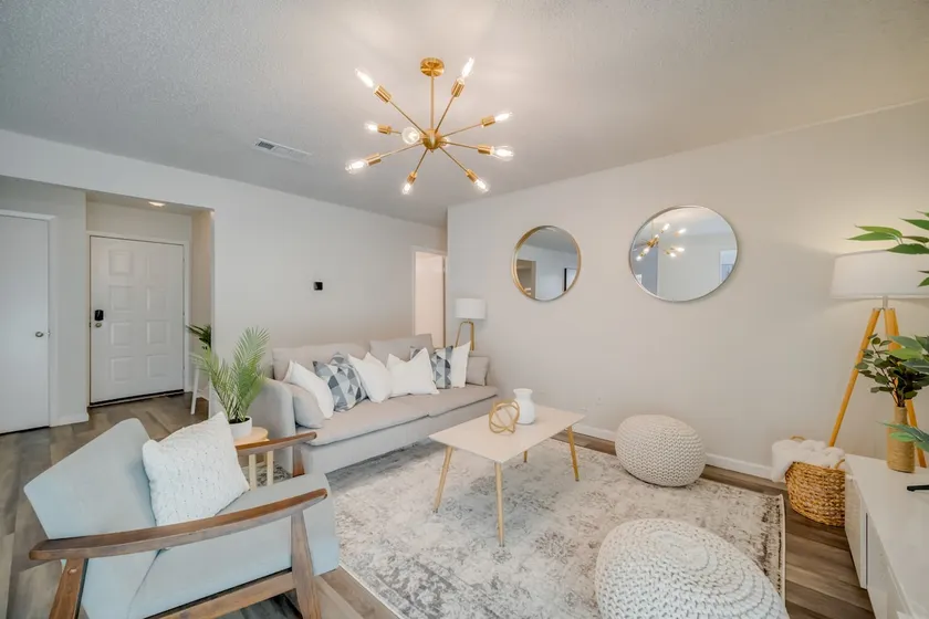 Spacious 4BR Retreat w/ Hot Tub Comfort in Plano - Image 1