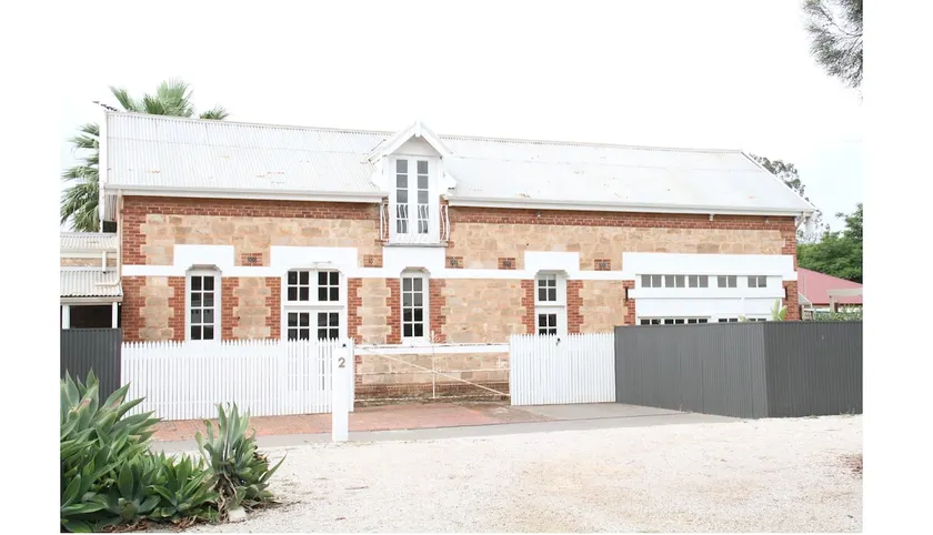 The Coach House - Image 1