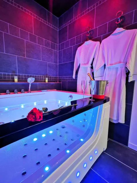 Aux Bulles... SPA (Skyline Residence) - Image 1