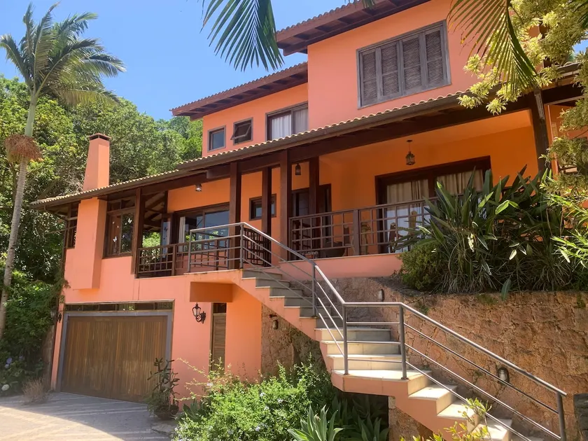 High-end house - the best of the city and the countryside - Image 1