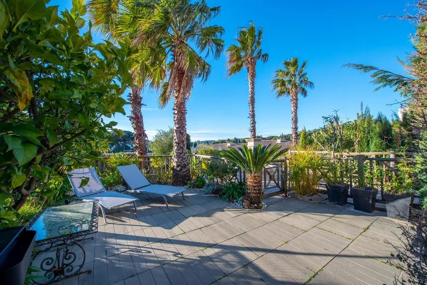 Les Issambres, Apartment with Terrace and Garden with Sea View - Image 1