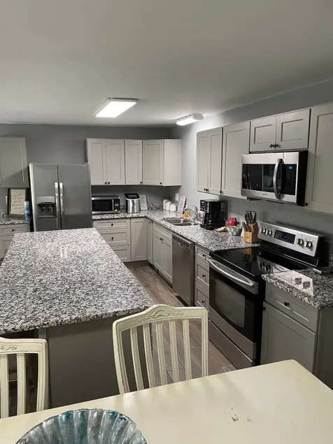 6 beds 1400 sqft $850 p/w $3000 p/m - Image 1