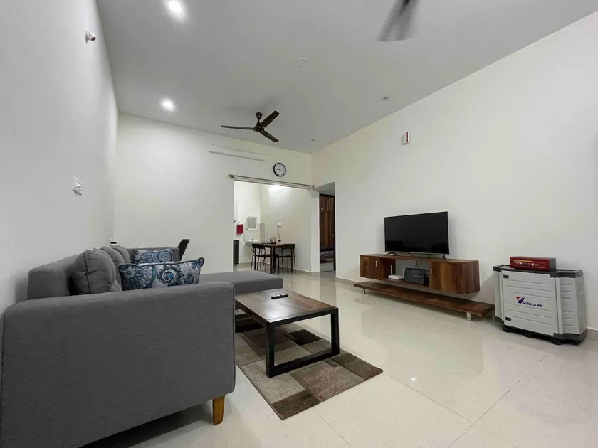 SSN HomeStays in Bangalore Near La Casa - Image 1