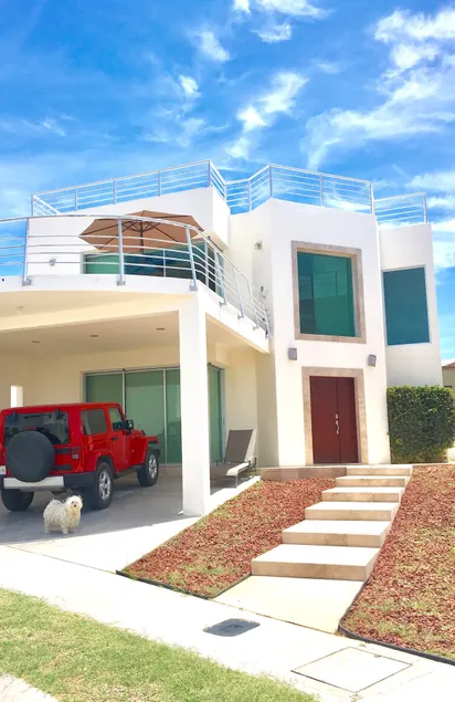 BIG HOUSE: 3bd/3ba with sea views! - Image 1