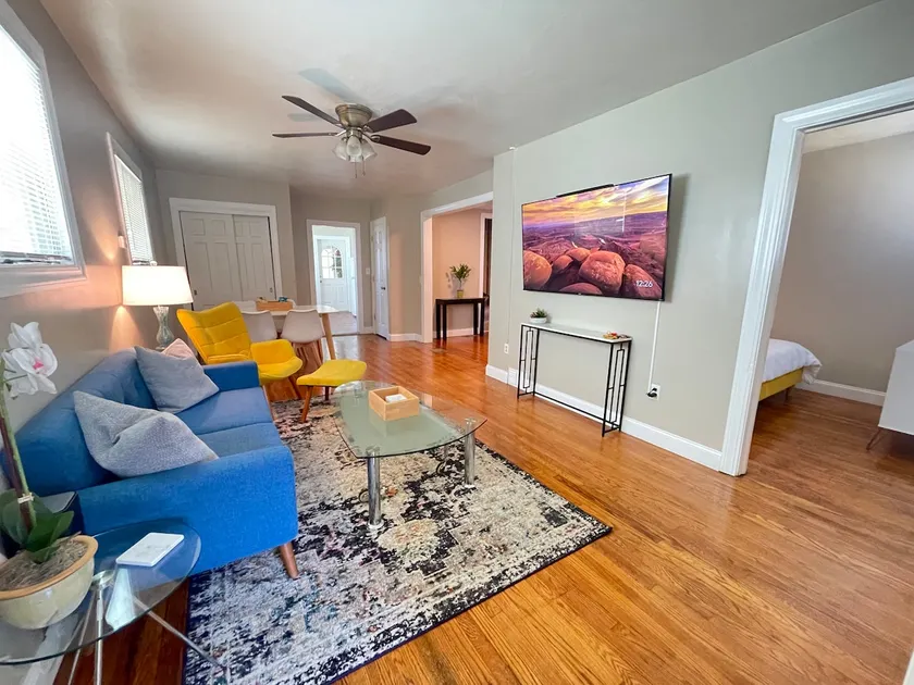 Extended Stay 2 Bedroom House - Image 1